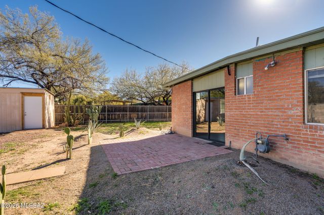 2931 E Eastland Street, Tucson, AZ 85716