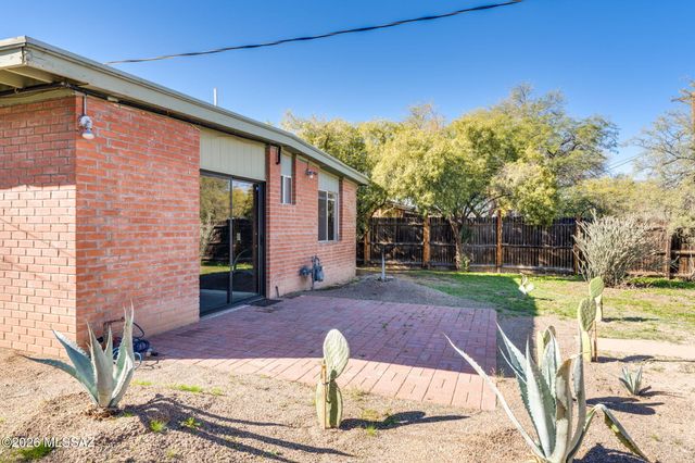 2931 E Eastland Street, Tucson, AZ 85716