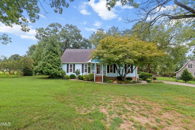 5537 Dunallie Drive, Fuquay Varina, NC 27526