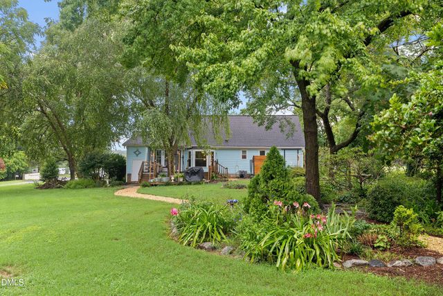 5537 Dunallie Drive, Fuquay Varina, NC 27526
