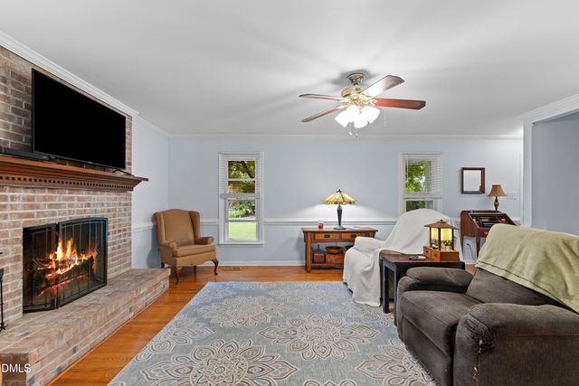 5537 Dunallie Drive, Fuquay Varina, NC 27526
