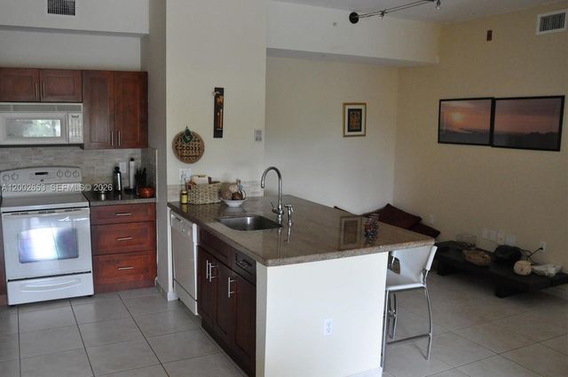 7330 NW 114th Ave 201-5, Doral, FL 33178