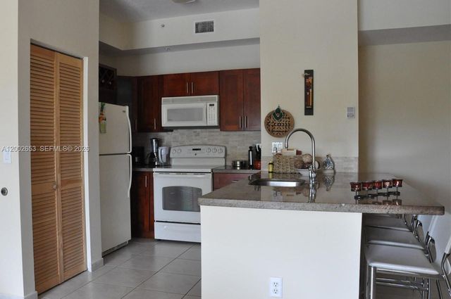 7330 NW 114th Ave 201-5, Doral, FL 33178