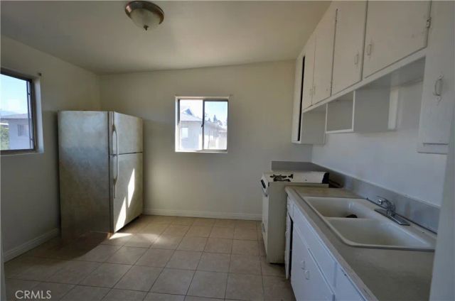 5147 Canoga, Montclair, CA 91763