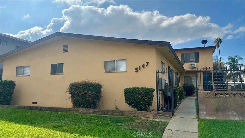 5147 Canoga, Montclair, CA 91763