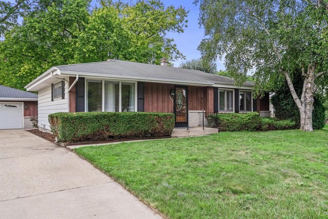 1651 1st AVENUE, Grafton, WI 53024
