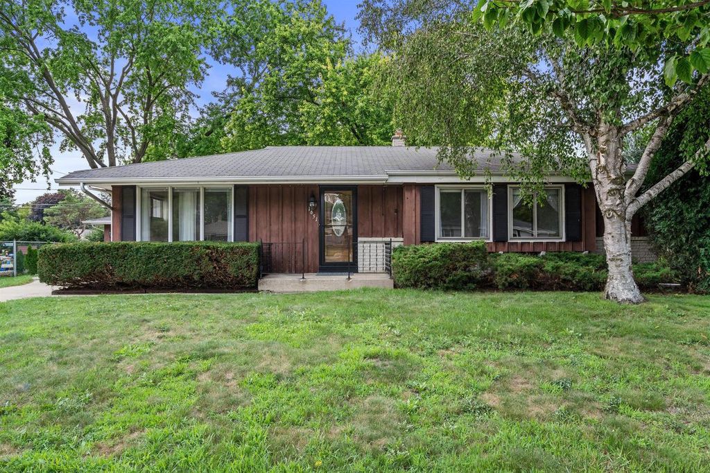 1651 1st AVENUE, Grafton, WI 53024