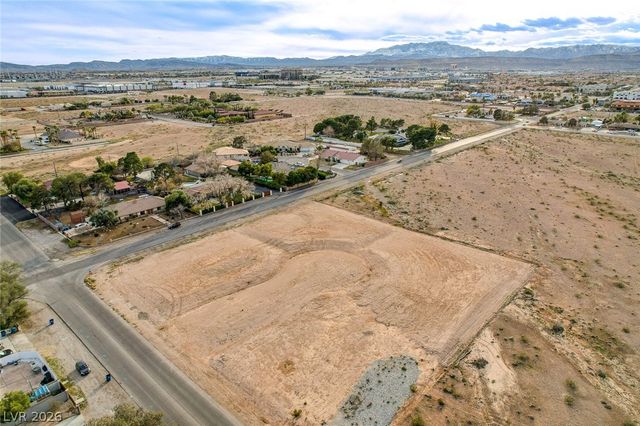 S Torrey Pines Dr, Las Vegas, NV 89113