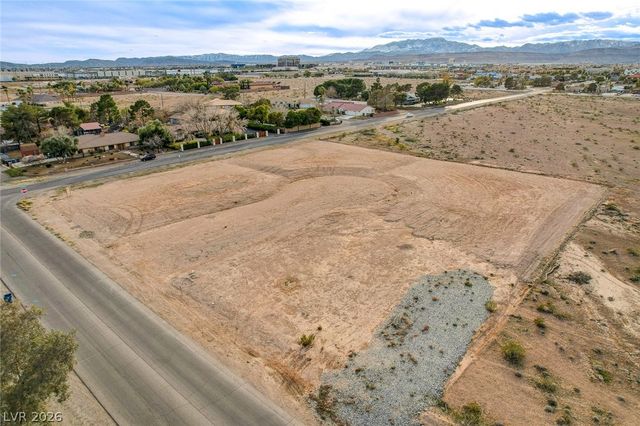 S Torrey Pines Dr, Las Vegas, NV 89113