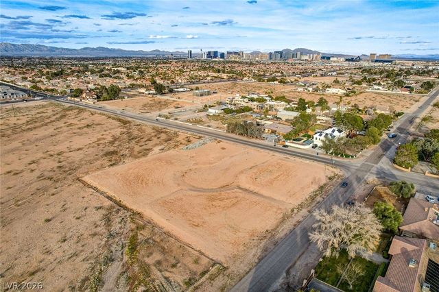 S Torrey Pines Dr, Las Vegas, NV 89113