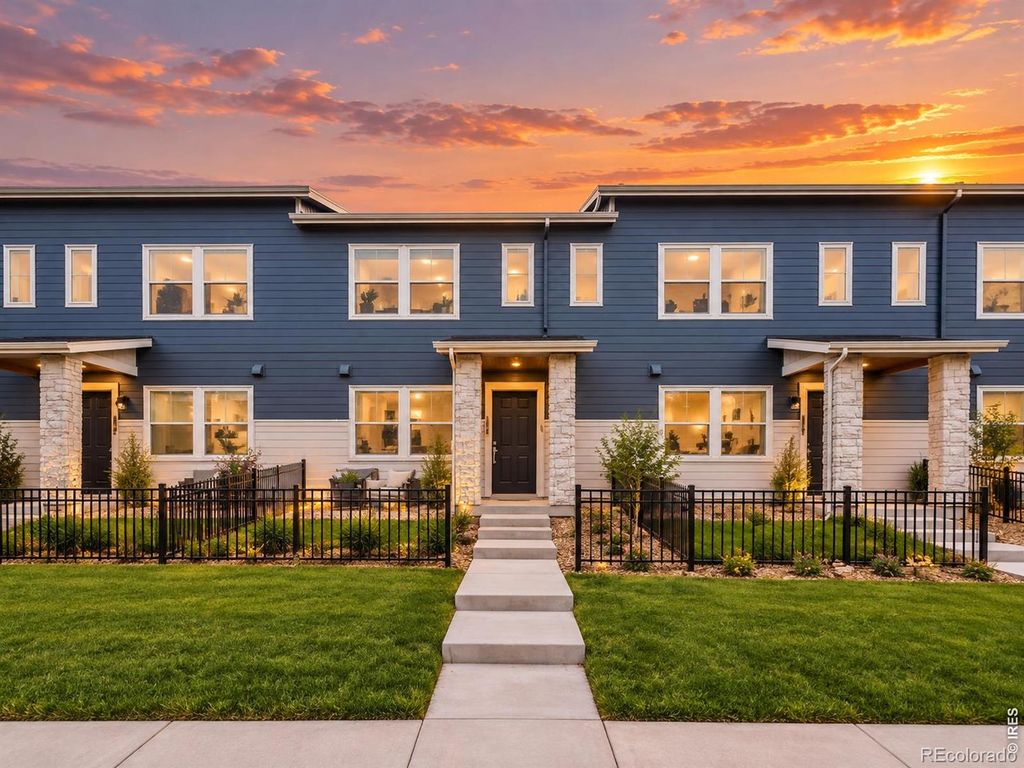 2833 Bear Springs Circle, Longmont, CO 80503