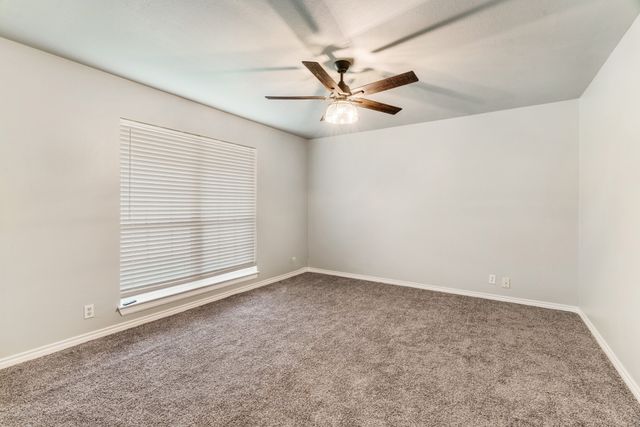 850 Key West Dr, Reno, TX 75462