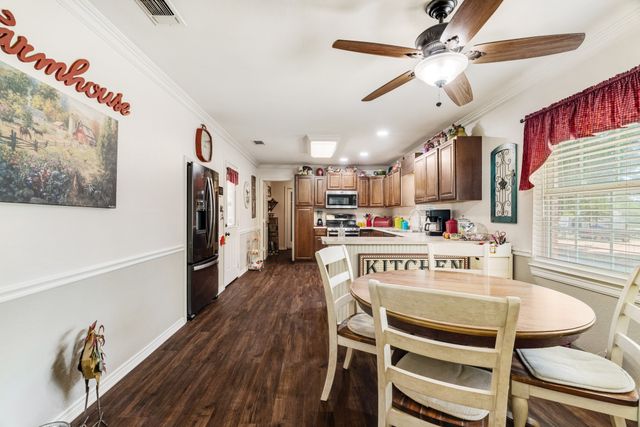 850 Key West Dr, Reno, TX 75462