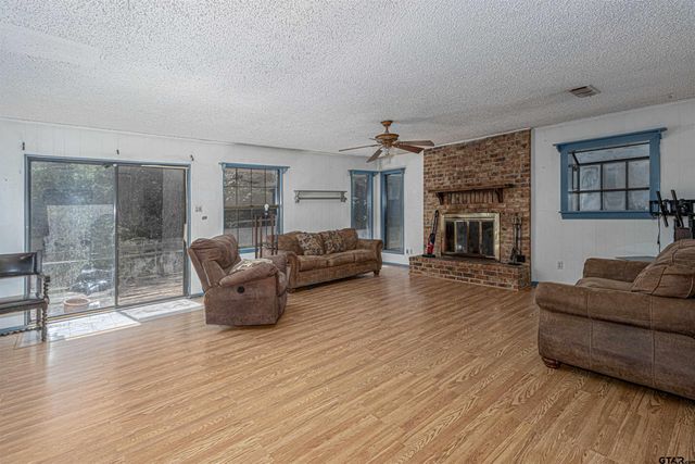 437 Hideaway ln E, Hideaway, TX 75771