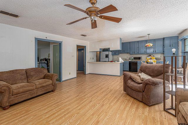 437 Hideaway ln E, Hideaway, TX 75771