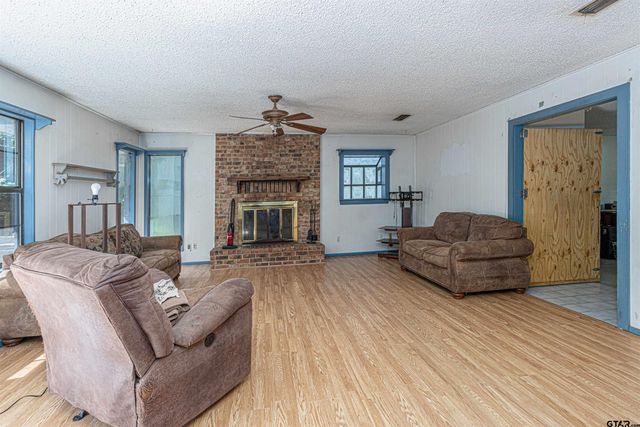 437 Hideaway ln E, Hideaway, TX 75771