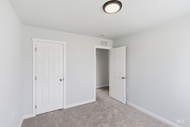 7110 E Kilkenny Ct, Nampa, ID 83687