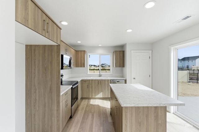 7110 E Kilkenny Ct, Nampa, ID 83687