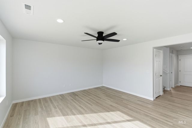 7110 E Kilkenny Ct, Nampa, ID 83687