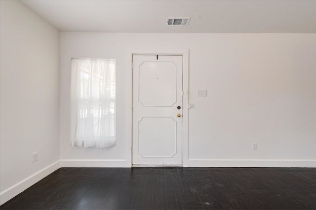 3936 Winfield Avenue, Fort Worth, TX 76109