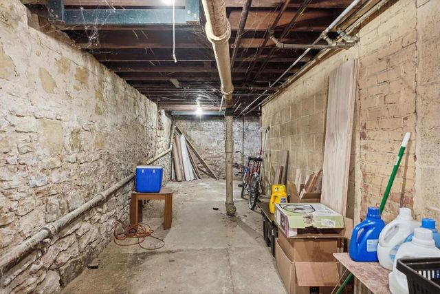 1944 E Washington Avenue, Madison, WI 53704