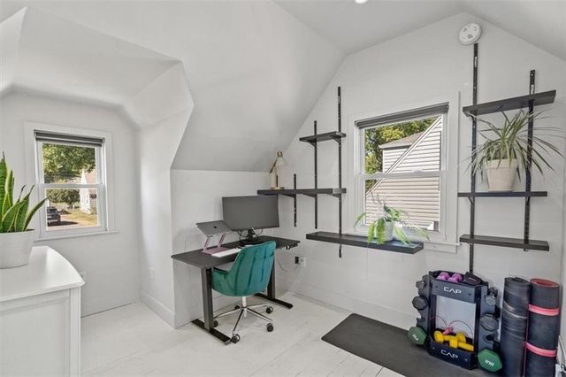 7845 Summit Street, Kansas City, MO 64114