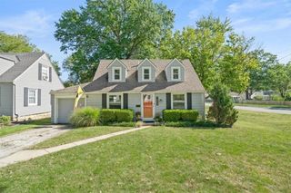 7845 Summit Street, Kansas City, MO 64114
