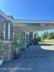 423 Broadway, Ulster Park, NY 12487