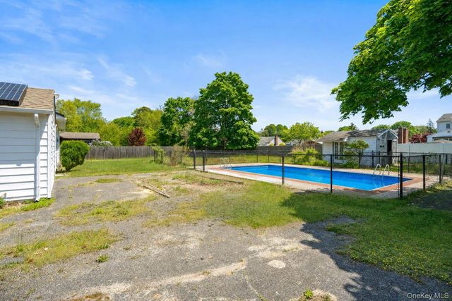 115 Chapel Avenue, East Patchogue, NY 11772