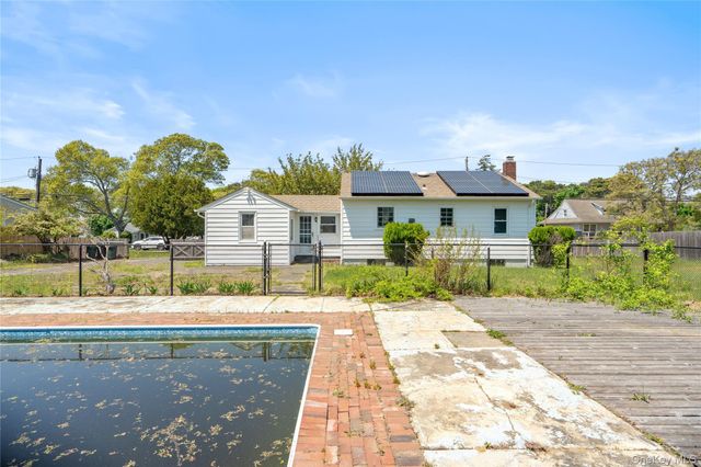 115 Chapel Avenue, East Patchogue, NY 11772