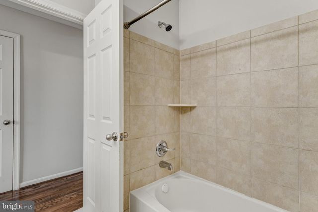 24837 MASON TER, Chantilly, VA 20152