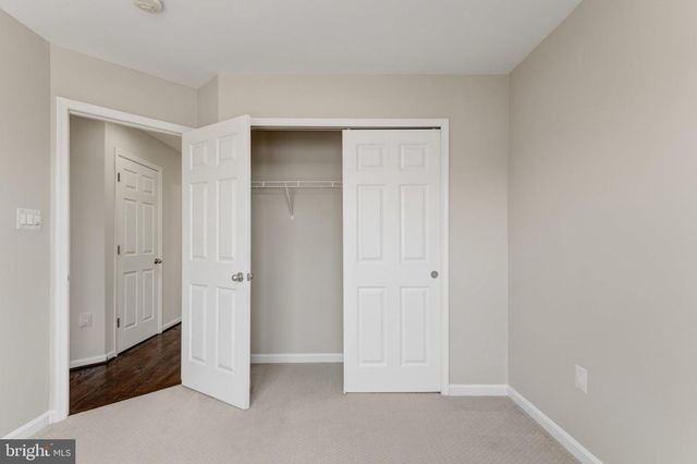 24837 MASON TER, Chantilly, VA 20152
