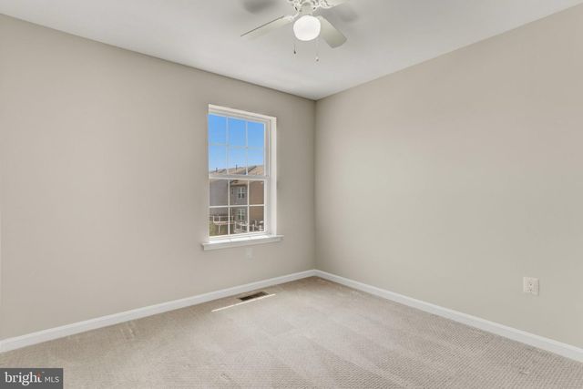24837 MASON TER, Chantilly, VA 20152