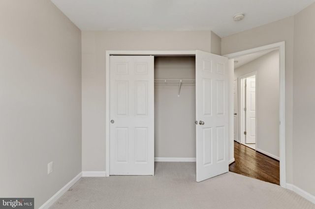 24837 MASON TER, Chantilly, VA 20152