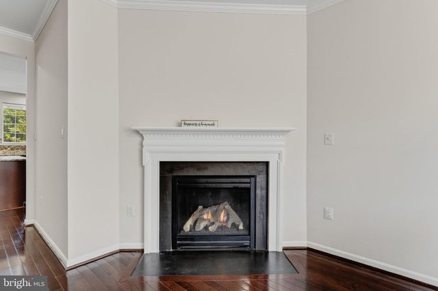 24837 MASON TER, Chantilly, VA 20152