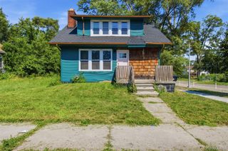 16800 Santa Rosa Drive, Detroit, MI 48221