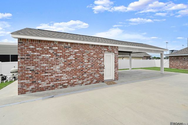 40157 Parker Rd, Prairieville, LA 70769