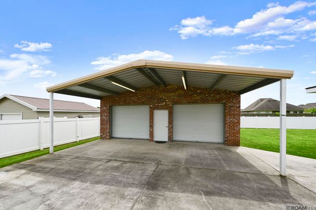 40157 Parker Rd, Prairieville, LA 70769