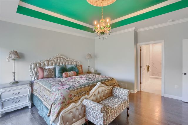 217 Hickory Ln, Adams Twp, PA 16046
