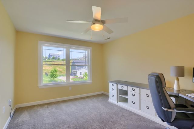 217 Hickory Ln, Adams Twp, PA 16046