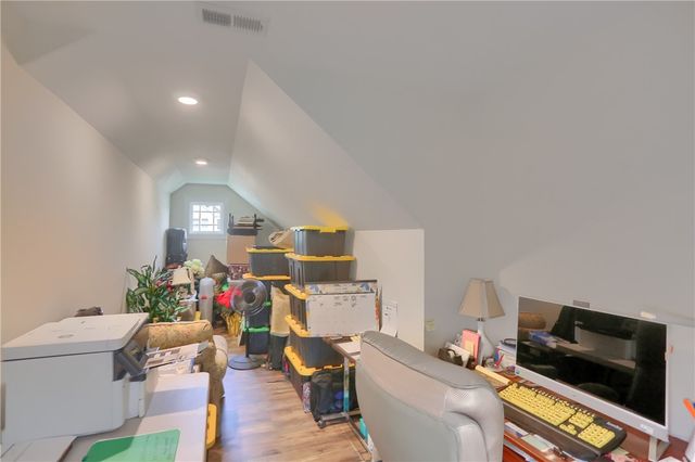 217 Hickory Ln, Adams Twp, PA 16046