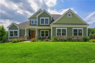 217 Hickory Ln, Adams Twp, PA 16046
