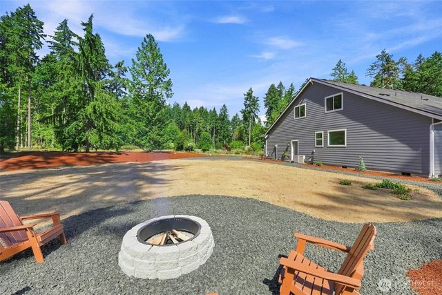 4646 Twisted Tree Lane NE, Olympia, WA 98516