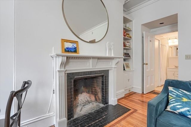 240 Marlborough St 3R, Boston, MA 02116