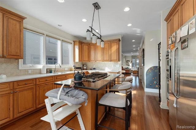 717 S Kenwood Avenue, Royal Oak, MI 48067