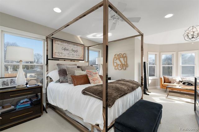 717 S Kenwood Avenue, Royal Oak, MI 48067