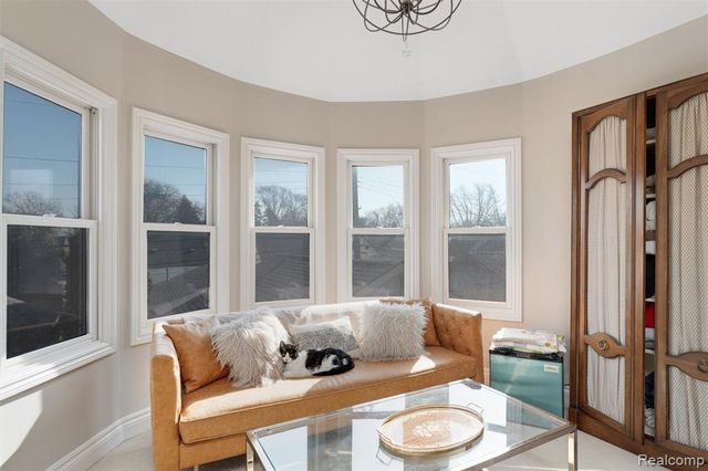 717 S Kenwood Avenue, Royal Oak, MI 48067