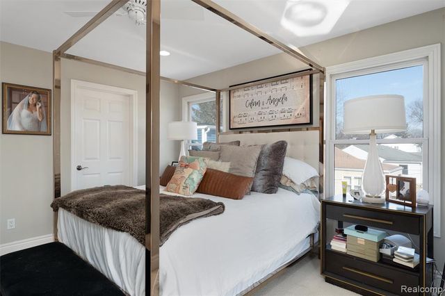 717 S Kenwood Avenue, Royal Oak, MI 48067