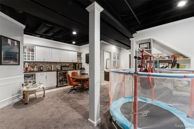 717 S Kenwood Avenue, Royal Oak, MI 48067