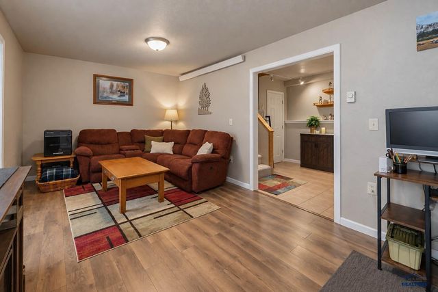 3360 COLVIN, Rapid City, SD 57703
